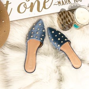 Yoki slip on flats